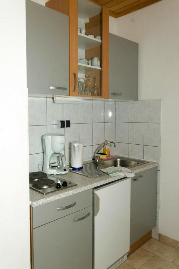 Appartamento Flat In Podersdorf Am See With Garden Esterno foto